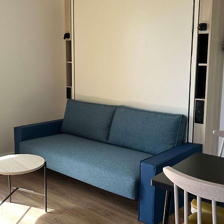 Aparthotel Adagio Access Porte De Camargue Сен-Мартен-де-Кро Экстерьер фото